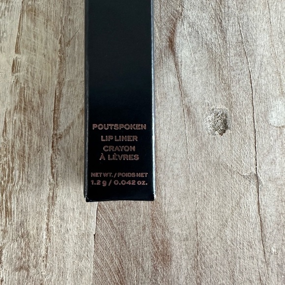 Jaclyn Cosmetics Poutspoken Lip Liner Easy Peasy 1.2g/0.042oz. Discontinued NIB - Picture 3 of 5